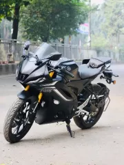 R15 V4 Dark Knight